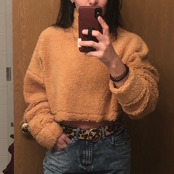 Fluffy teddy faux fur /shearling sweater. See note - Picture 5 of 5